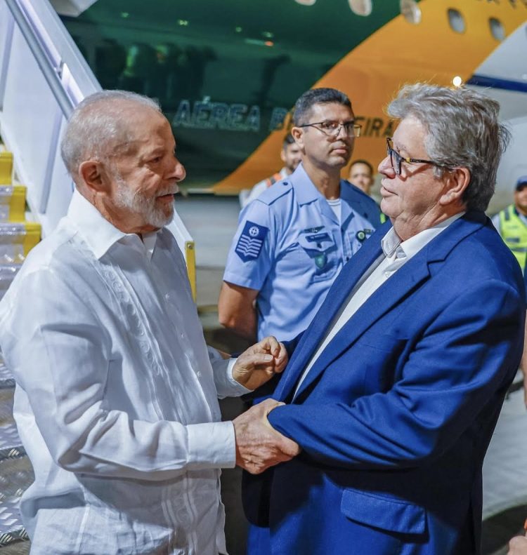 O presidente Luiz Inácio Lula da Silva chegou à Paraíba para cumprir compromissos oficiais