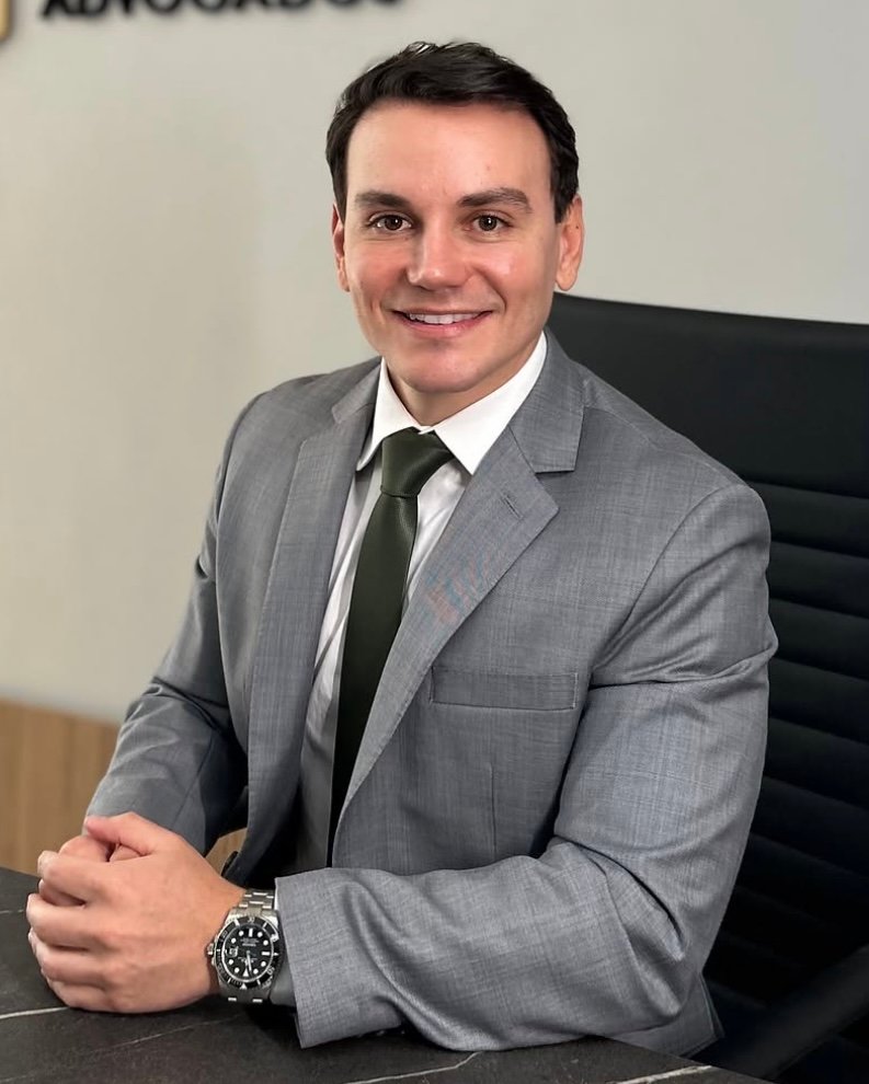 COMPETÊNCIA 1 Thacio Gomes